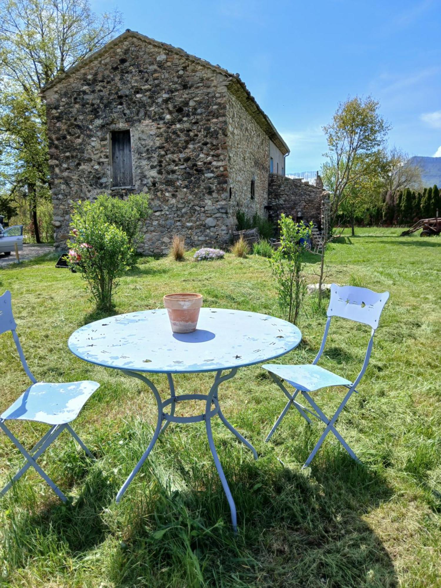 Les Gites Du Saro Chabestan Bagian luar foto