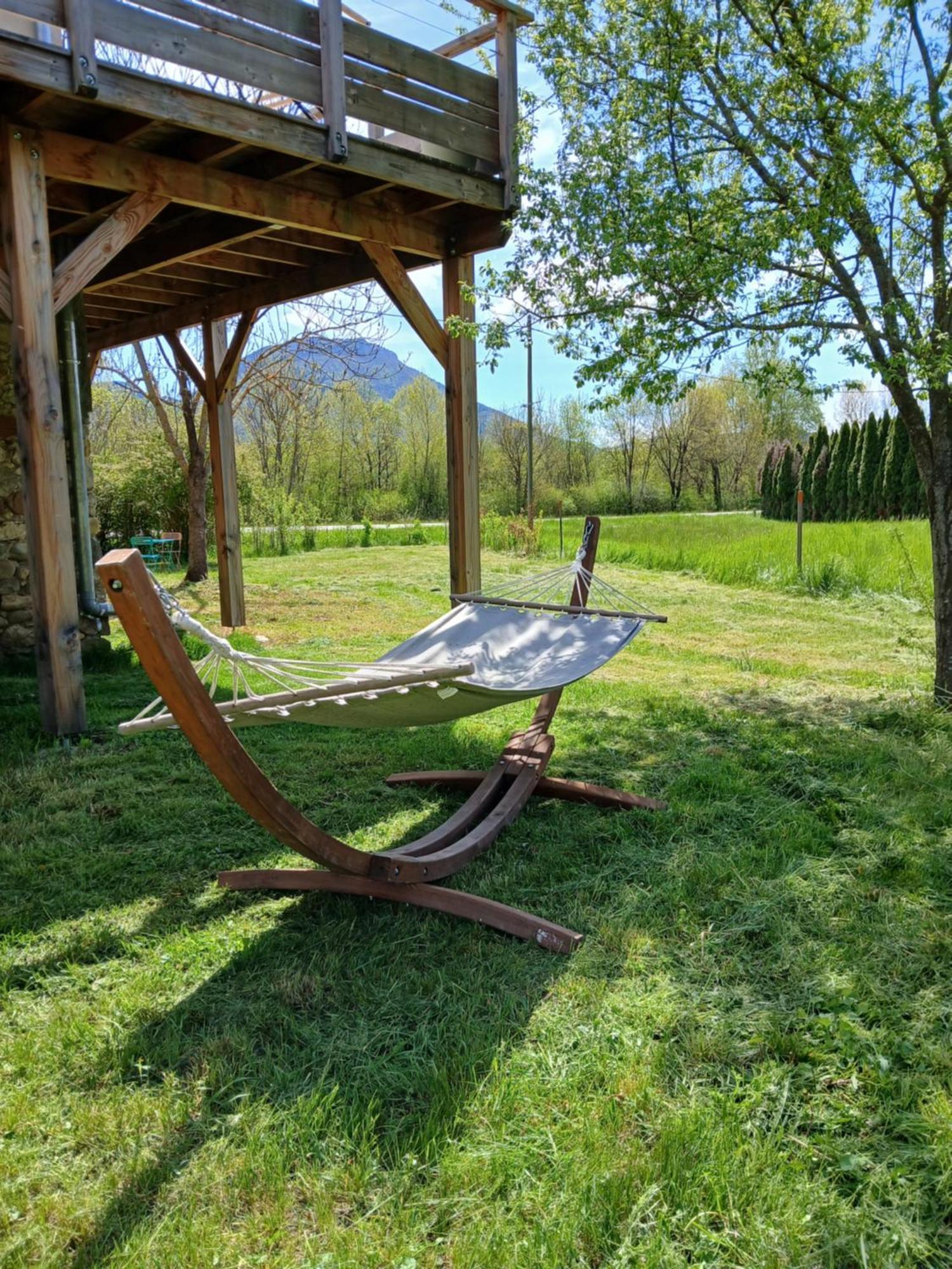 Les Gites Du Saro Chabestan Bagian luar foto